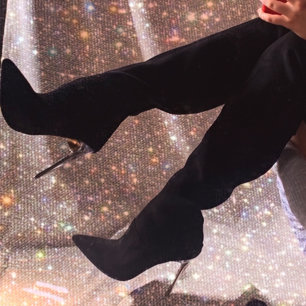 Jennifer Lopez Black Heeled Boots
